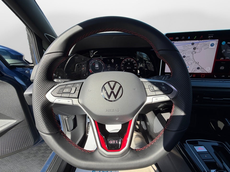 2026 Volkswagen Golf GTI SE - Photo 10