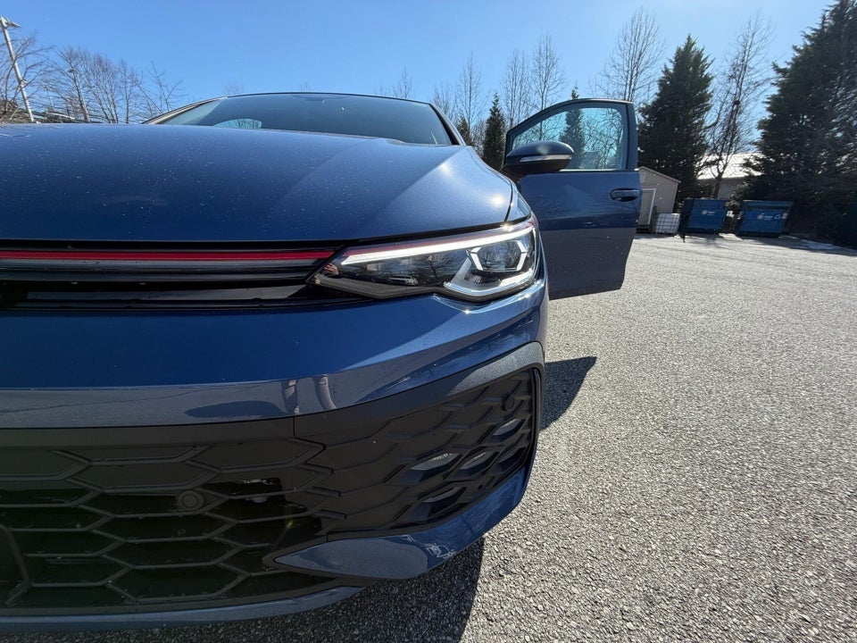 2026 Volkswagen Golf GTI SE