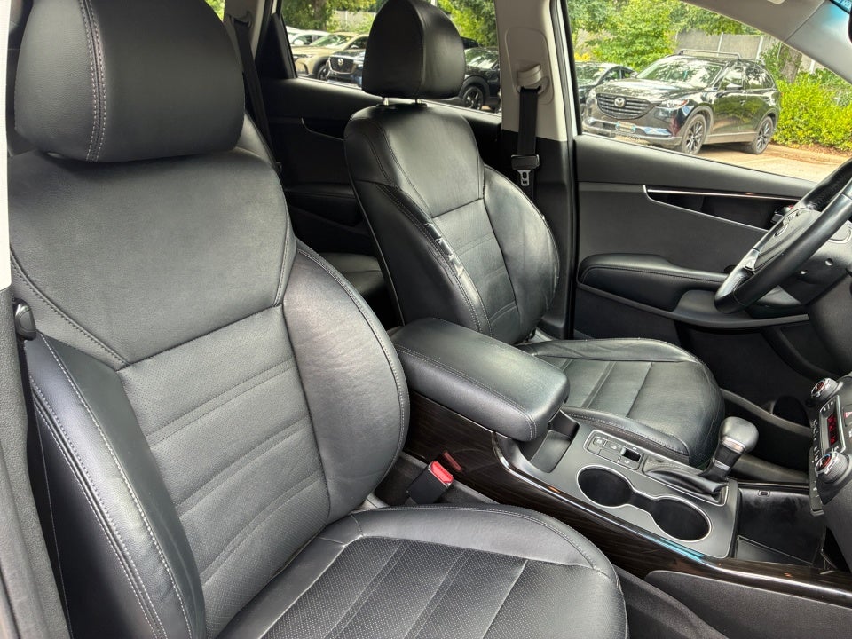 2019 Kia Sorento EX V6