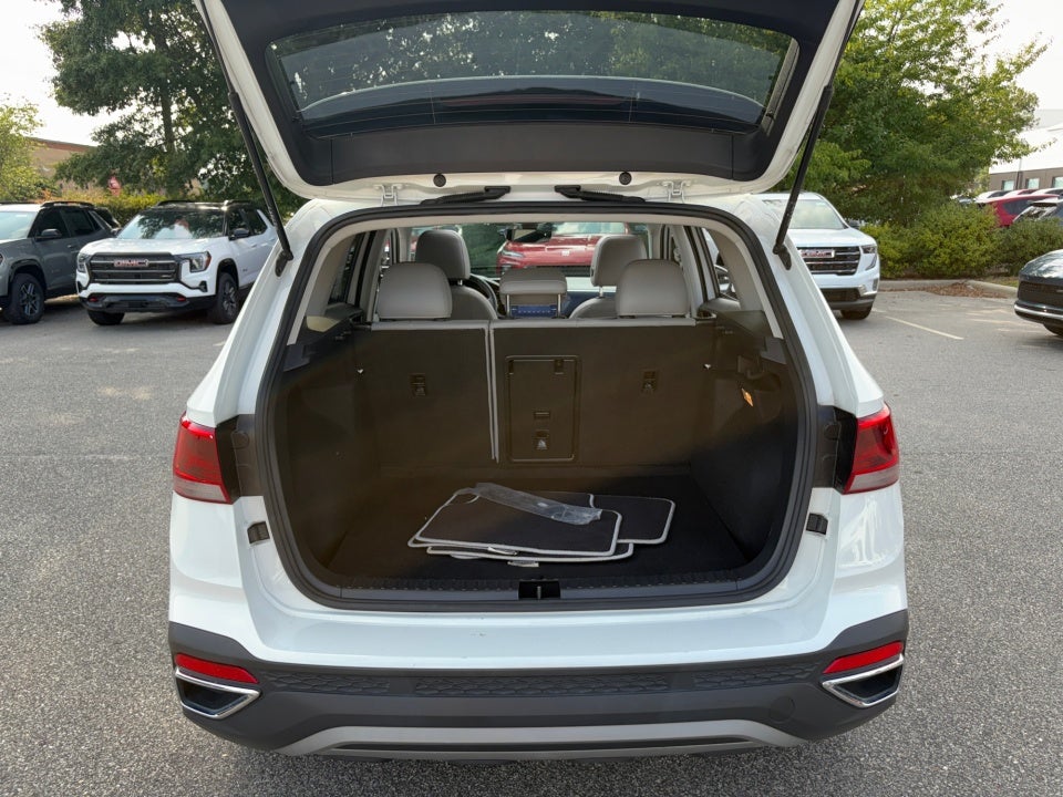 2023 Volkswagen Taos SE