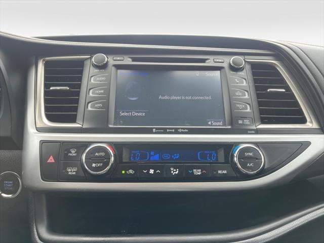 2019 Toyota Highlander SE