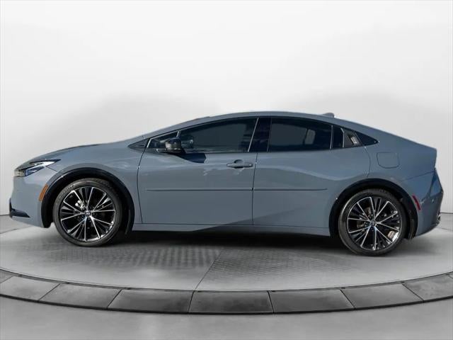 2025 Toyota Prius XLE