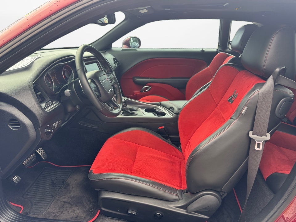 2018 Dodge Challenger 392 Hemi Scat Pack Shaker
