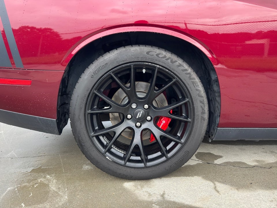 2018 Dodge Challenger 392 Hemi Scat Pack Shaker
