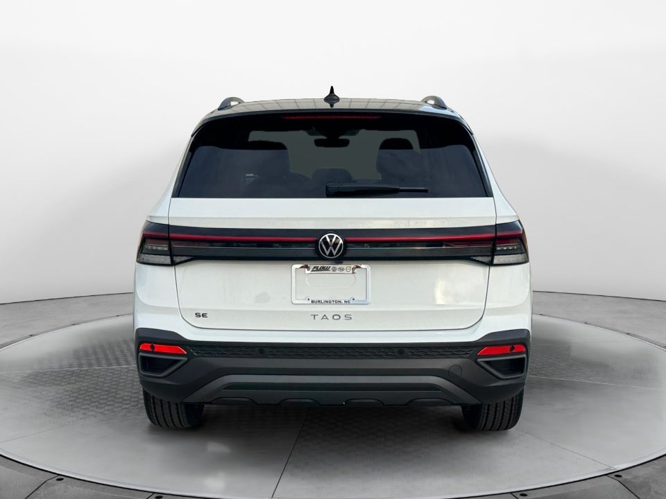 2026 Volkswagen Taos SE Black