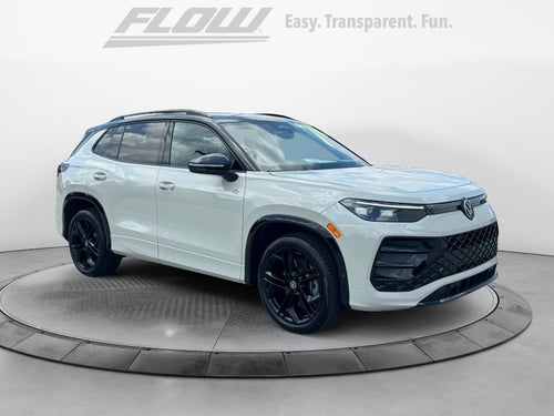 2025 Volkswagen Tiguan SE R-Line Black