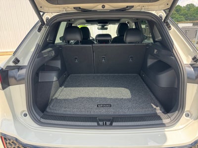 2025 Volkswagen Tiguan SE R-Line Black