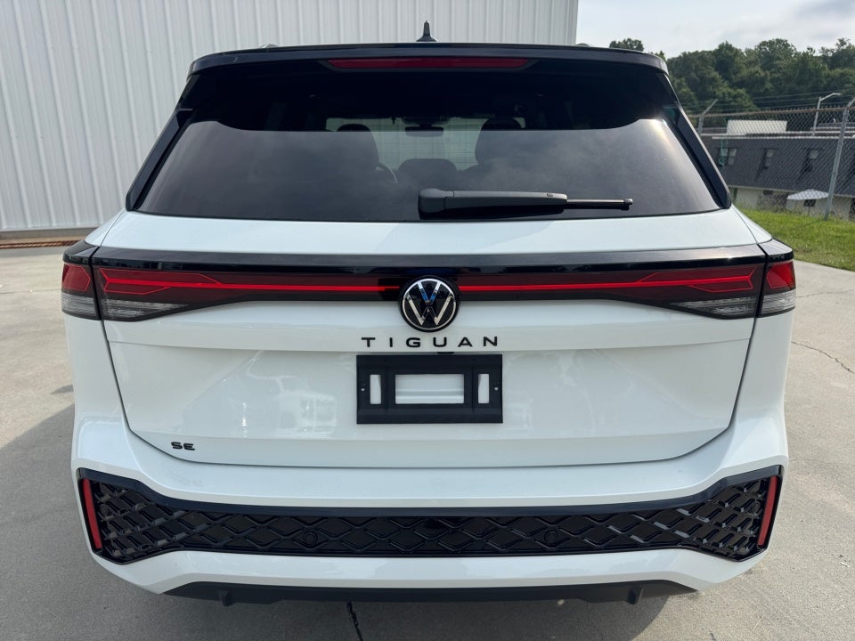 2026 Volkswagen Tiguan SE R-Line Black