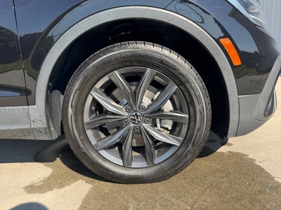 2023 Volkswagen Tiguan SE
