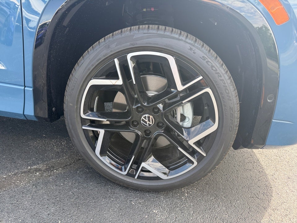 2026 Volkswagen Tiguan SEL R-Line Turbo