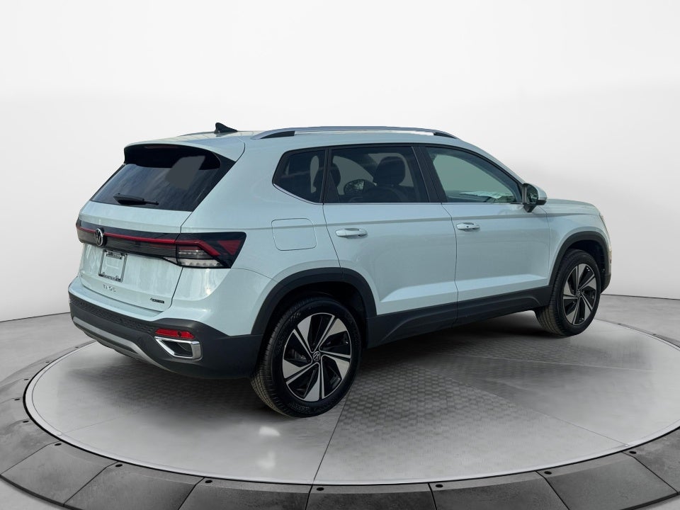 2026 Volkswagen Taos SE