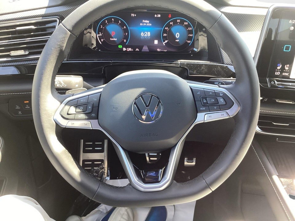 2026 Volkswagen Atlas Cross Sport SEL R-Line Black
