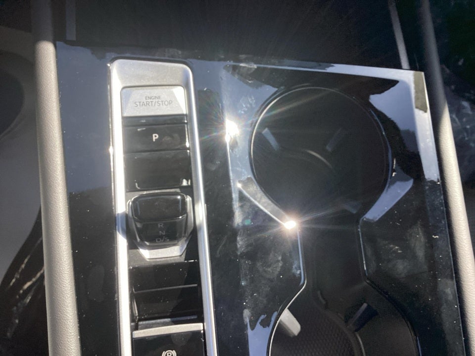 2026 Volkswagen Atlas Cross Sport SEL R-Line Black