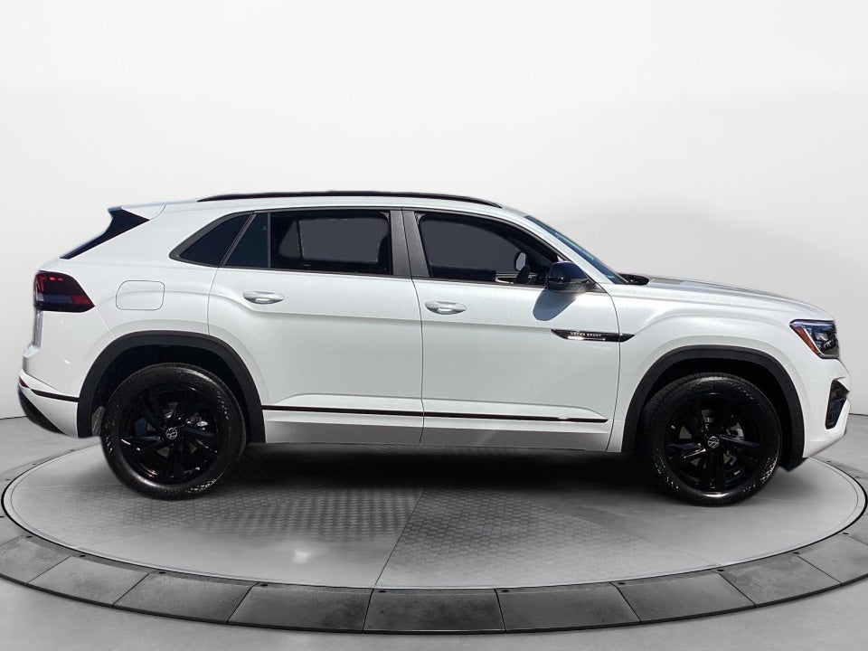 2026 Volkswagen Atlas Cross Sport SEL R-Line Black