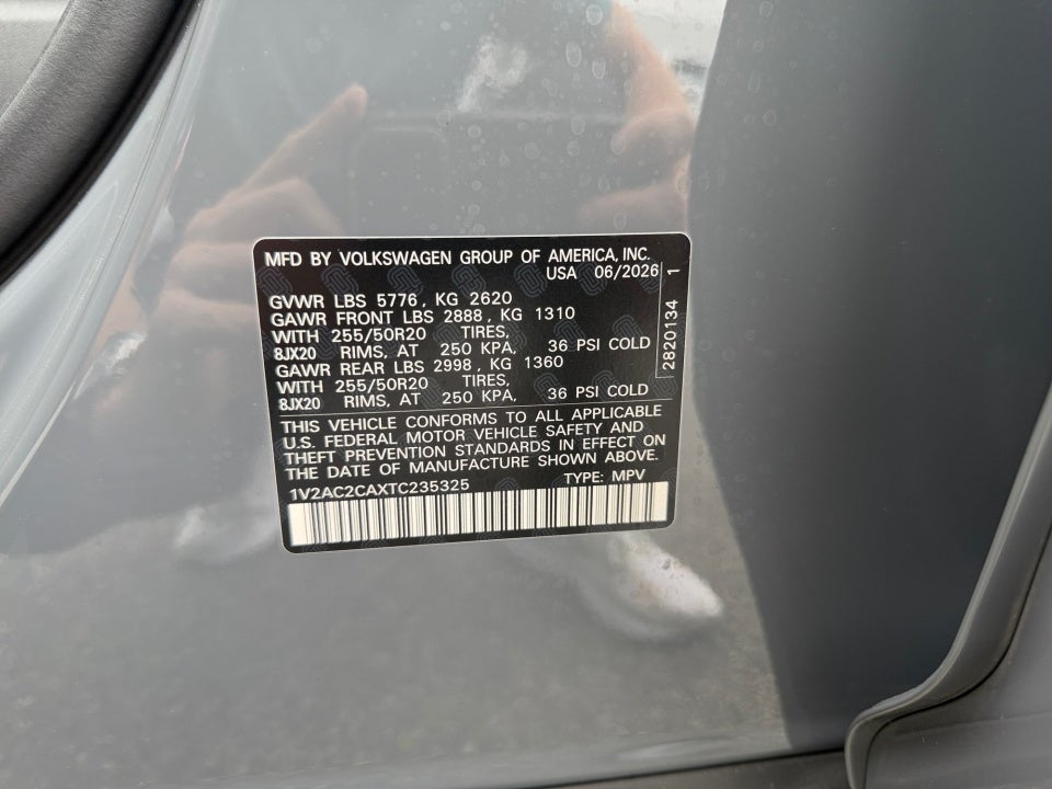 2026 Volkswagen Atlas Cross Sport 2.0T SEL R-Line Black