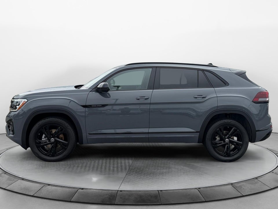 2026 Volkswagen Atlas Cross Sport 2.0T SEL R-Line Black