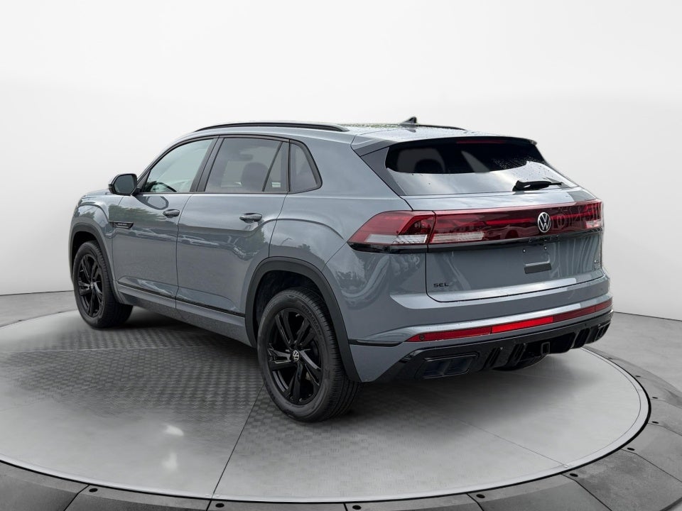 2026 Volkswagen Atlas Cross Sport 2.0T SEL R-Line Black