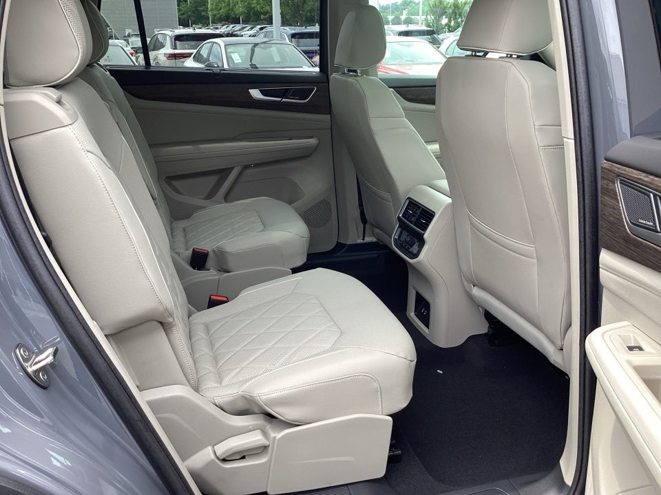 2026 Volkswagen Atlas SEL Premium R-Line