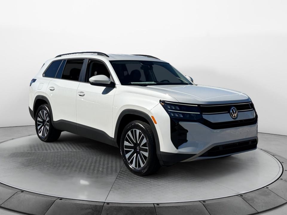 2027 Volkswagen Atlas SE w/Technology