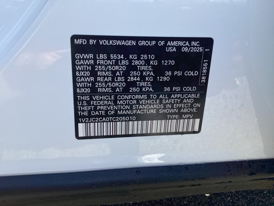 2026 Volkswagen Atlas Cross Sport SE with Technology