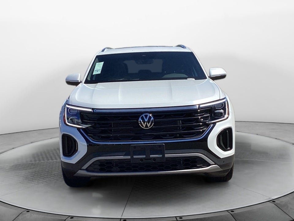 2026 Volkswagen Atlas Cross Sport SE with Technology