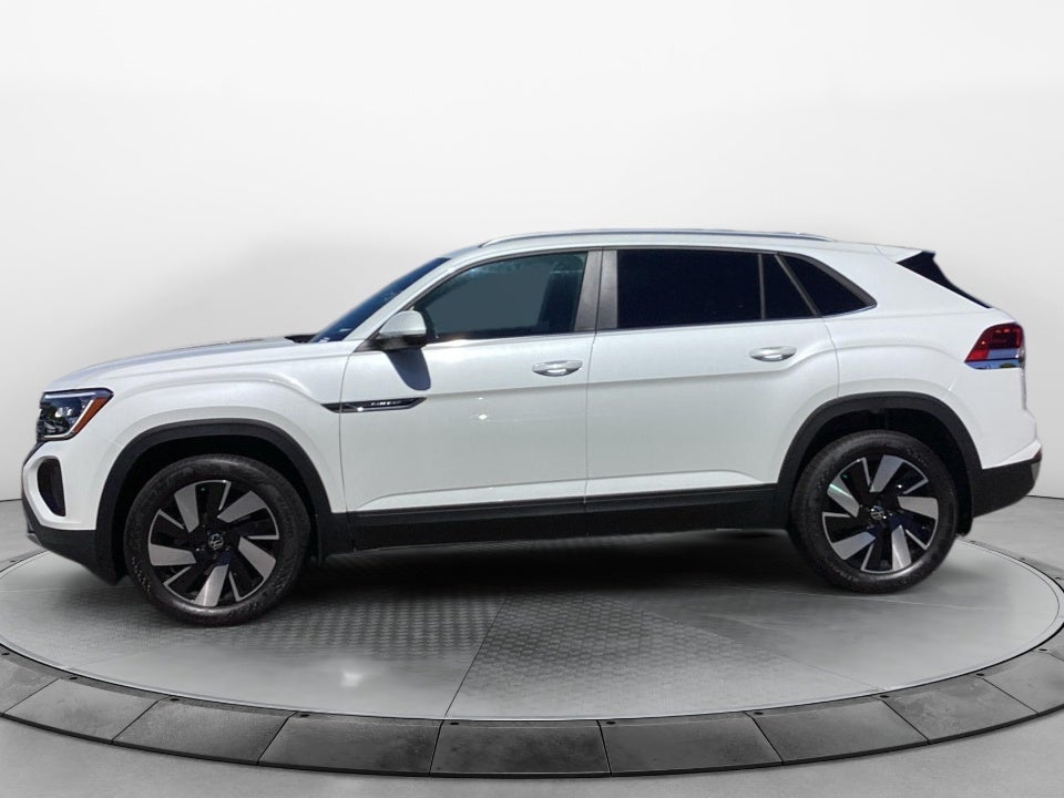 2026 Volkswagen Atlas Cross Sport SE with Technology