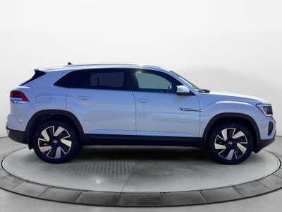2026 Volkswagen Atlas Cross Sport SE with Technology