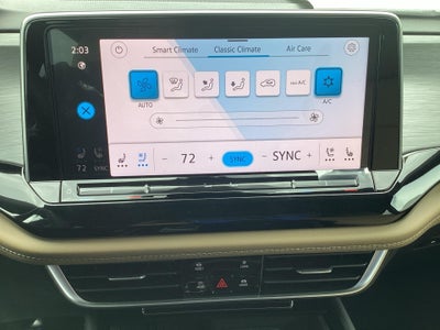 2026 Volkswagen Atlas Cross Sport SE with Technology
