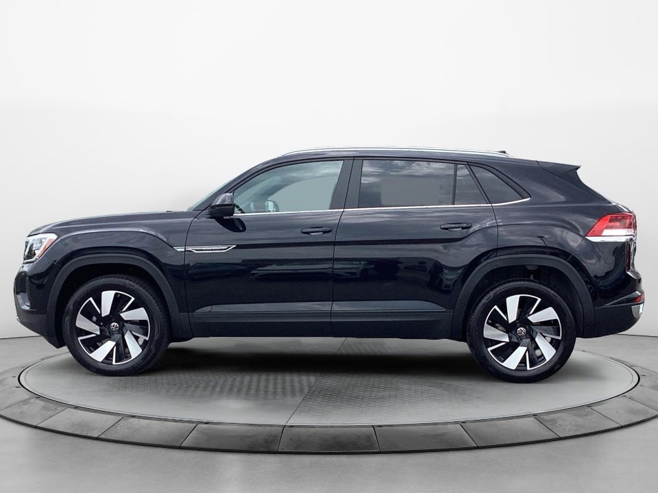 2026 Volkswagen Atlas Cross Sport SE with Technology