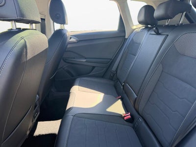 2027 Volkswagen Taos SE Black