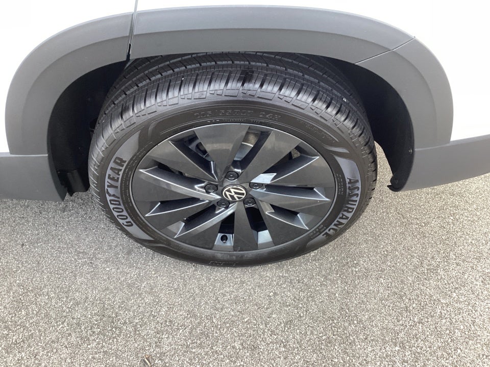2024 Volkswagen Taos S