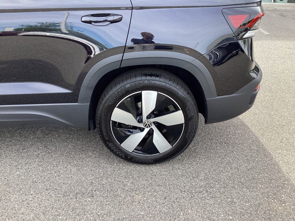 2025 Volkswagen Taos S