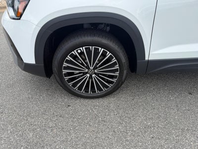 2026 Volkswagen Taos SE