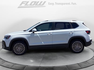 2026 Volkswagen Taos SE