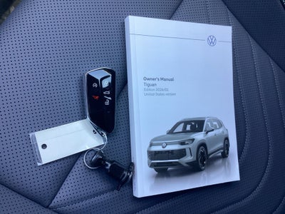 2026 Volkswagen Tiguan SE R-Line Black