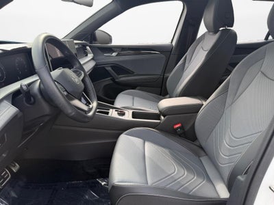 2025 Volkswagen Tiguan SE R-Line Black