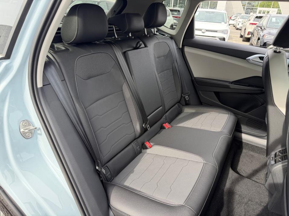 2027 Volkswagen Taos SE