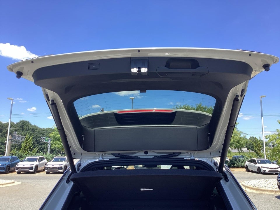 2026 Volkswagen Tiguan SEL R-Line Turbo