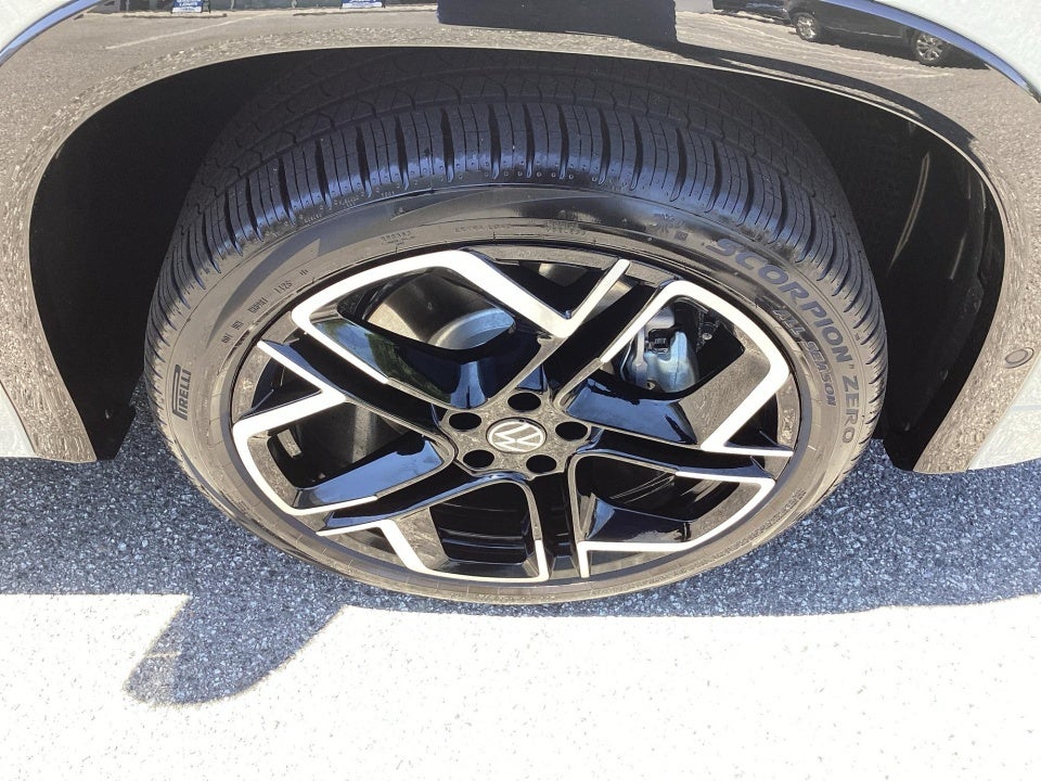 2026 Volkswagen Tiguan SEL R-Line Turbo
