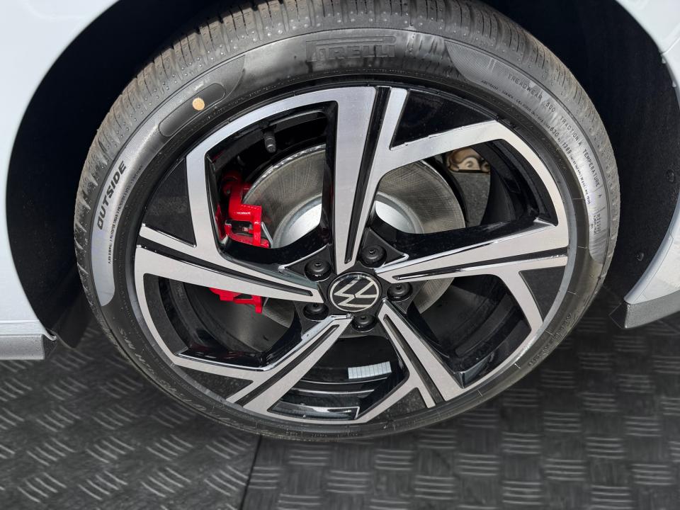 2026 Volkswagen Golf GTI SE