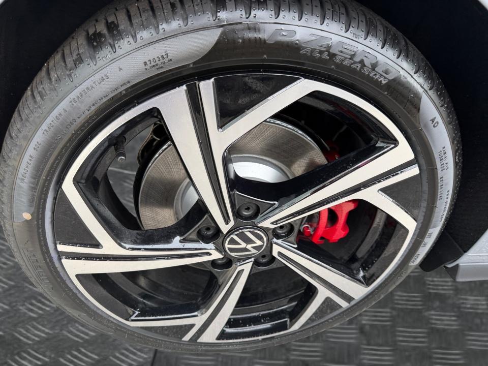 2026 Volkswagen Golf GTI SE