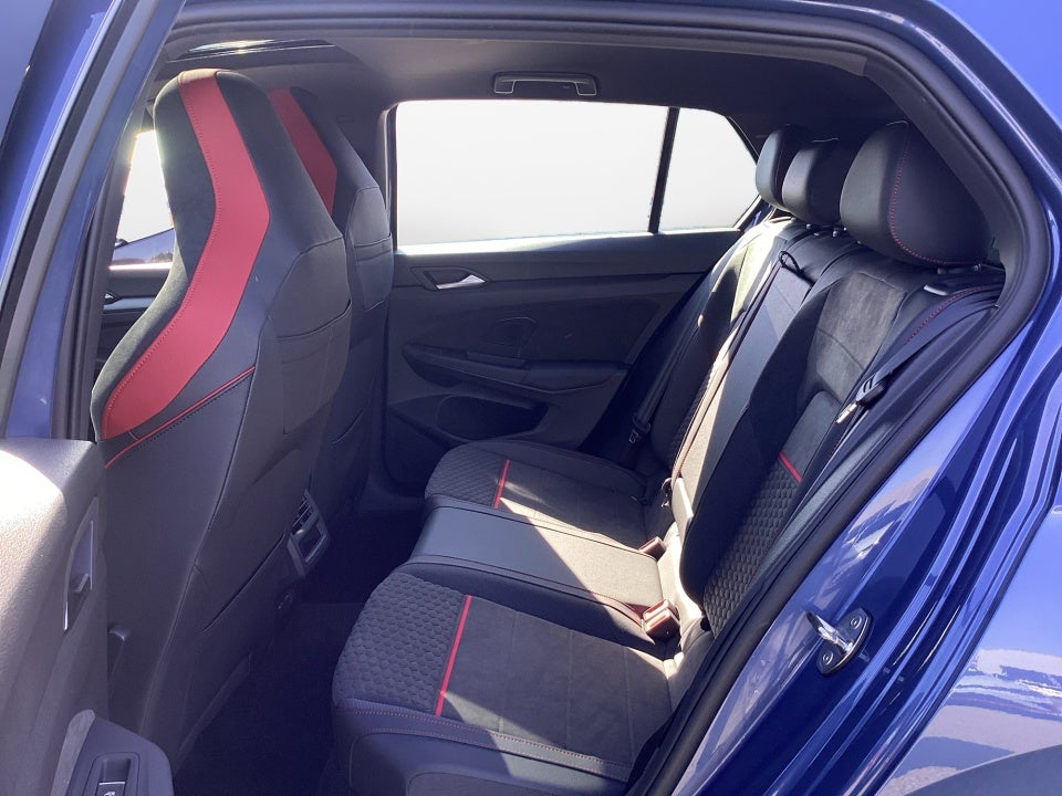2026 Volkswagen Golf GTI SE