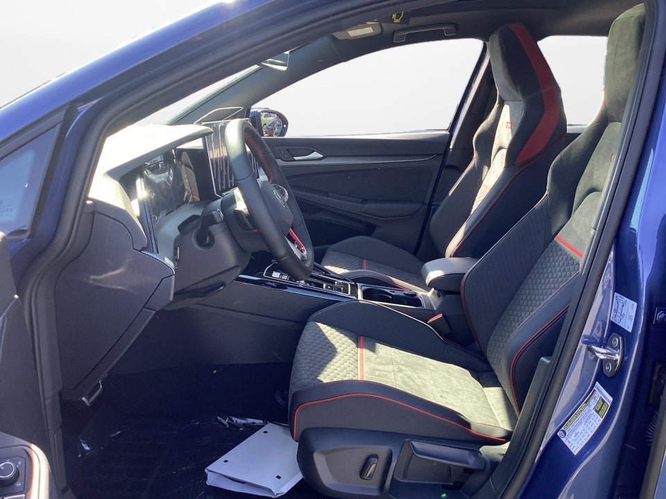 2026 Volkswagen Golf GTI SE