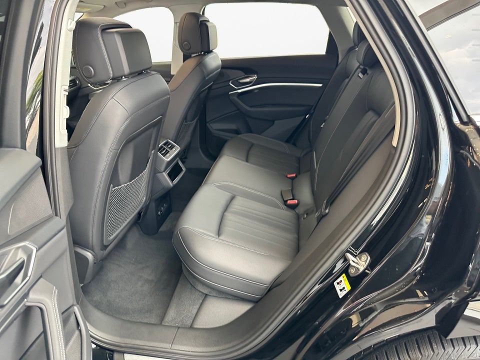 2024 Audi Q8 e-tron Premium Plus