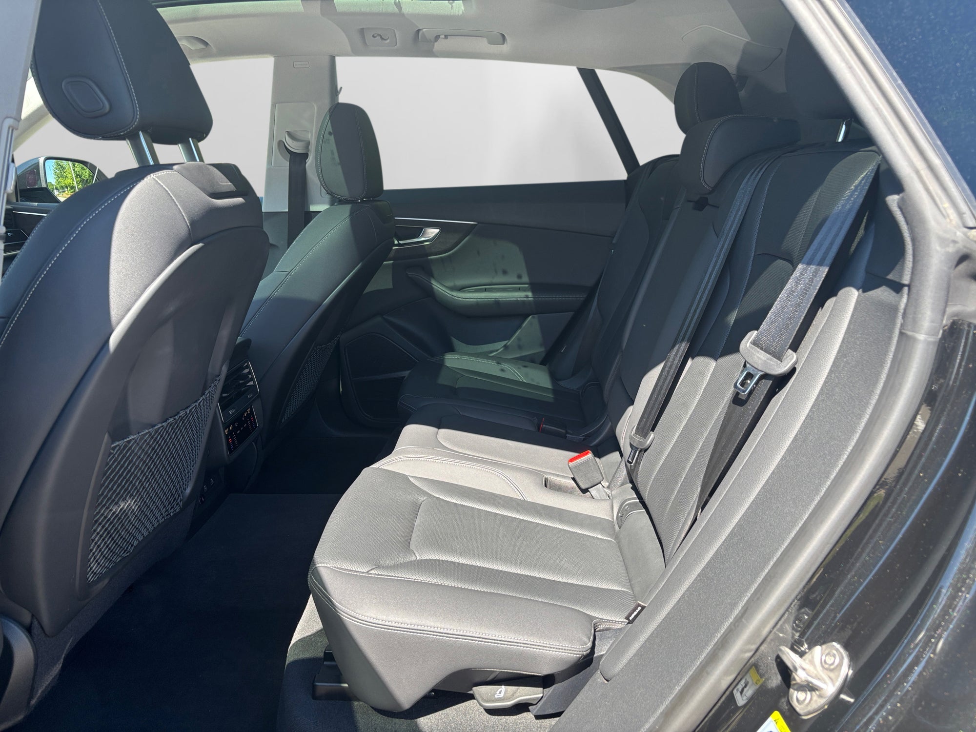 2023 Audi Q8 Premium Plus 55 TFSI quattro Tiptronic