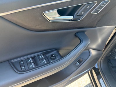 2023 Audi Q8 Premium Plus 55 TFSI quattro Tiptronic
