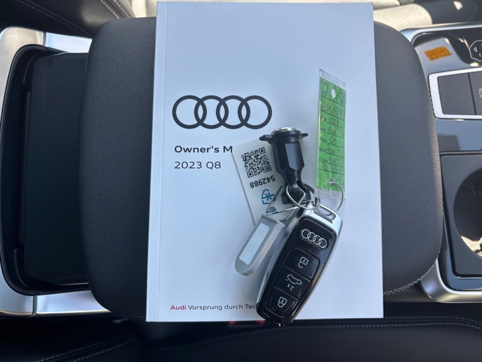 2023 Audi Q8 Premium Plus 55 TFSI quattro Tiptronic