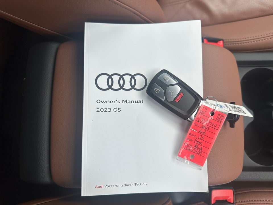 2023 Audi Q5 S line Premium