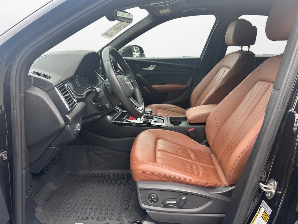 2023 Audi Q5 S line Premium