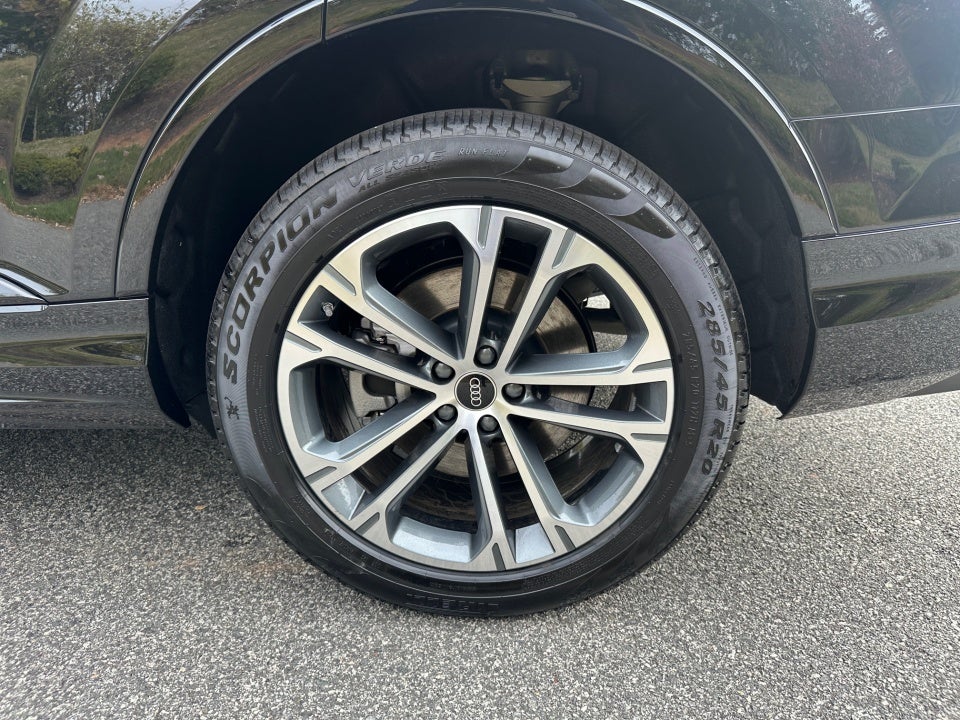 2025 Audi Q7 Premium Plus